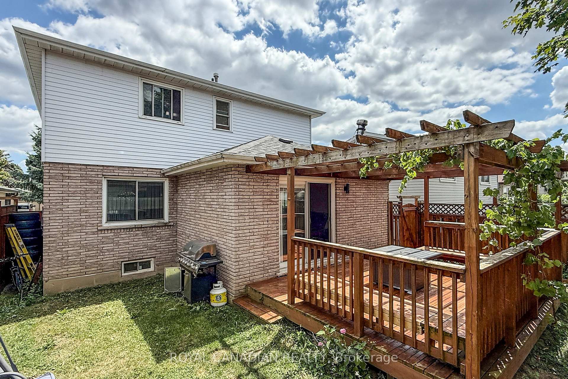 Photo 39 of 18 Millpond Place, Hamilton, Randall — HOMEH