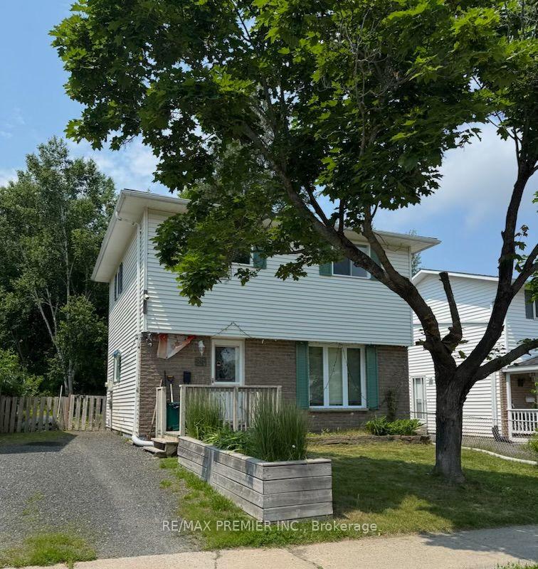 Photo 29 of 26 Hergott Avenue, Elliot Lake, West — HOMEH