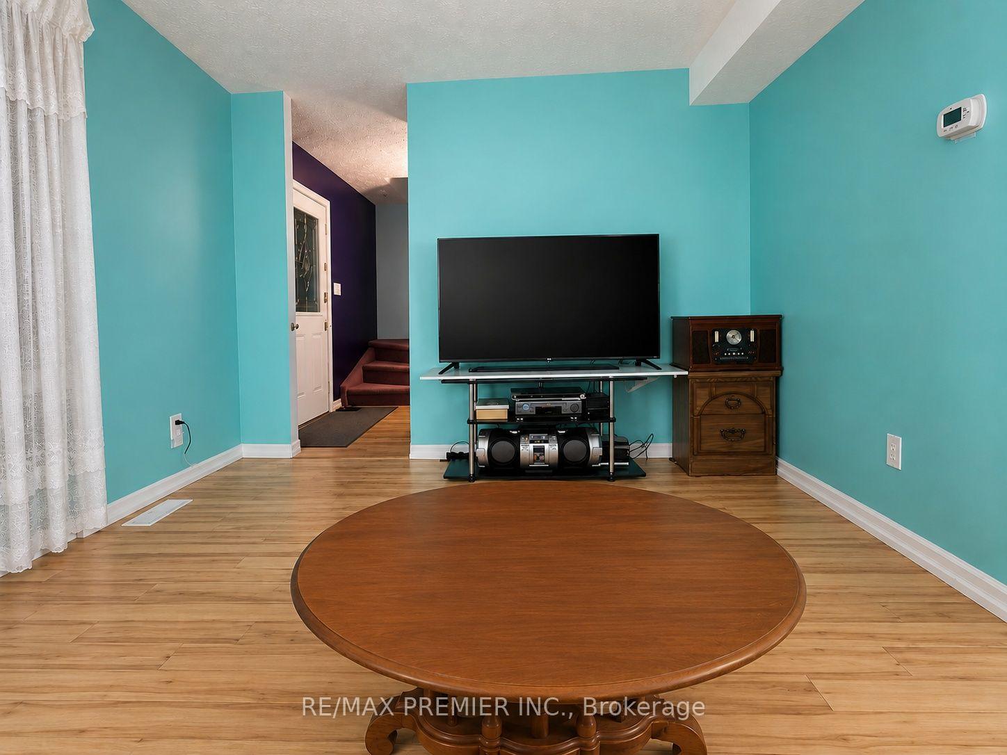 Photo 7 of 26 Hergott Avenue, Elliot Lake, West — HOMEH