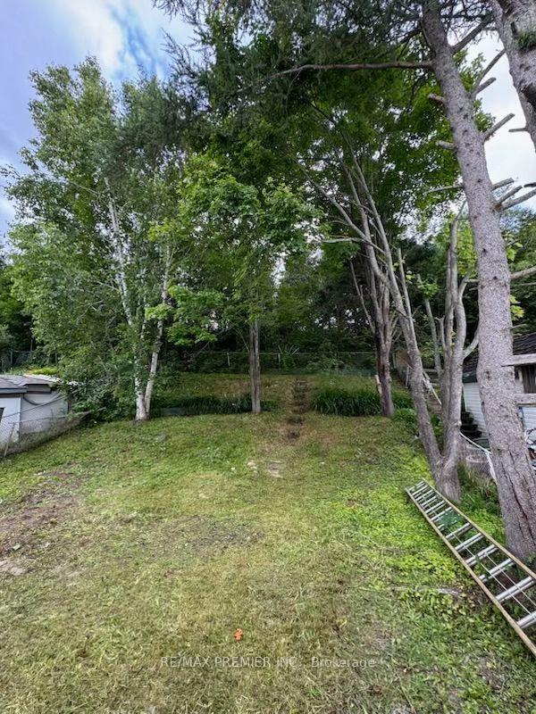 Photo 23 of 26 Hergott Avenue, Elliot Lake, West — HOMEH