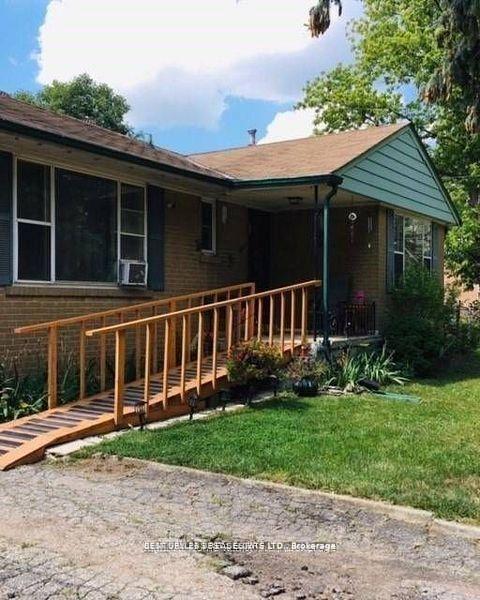 Photo 2 of 320 Ashbury Road, Oakville, West — HOMEH