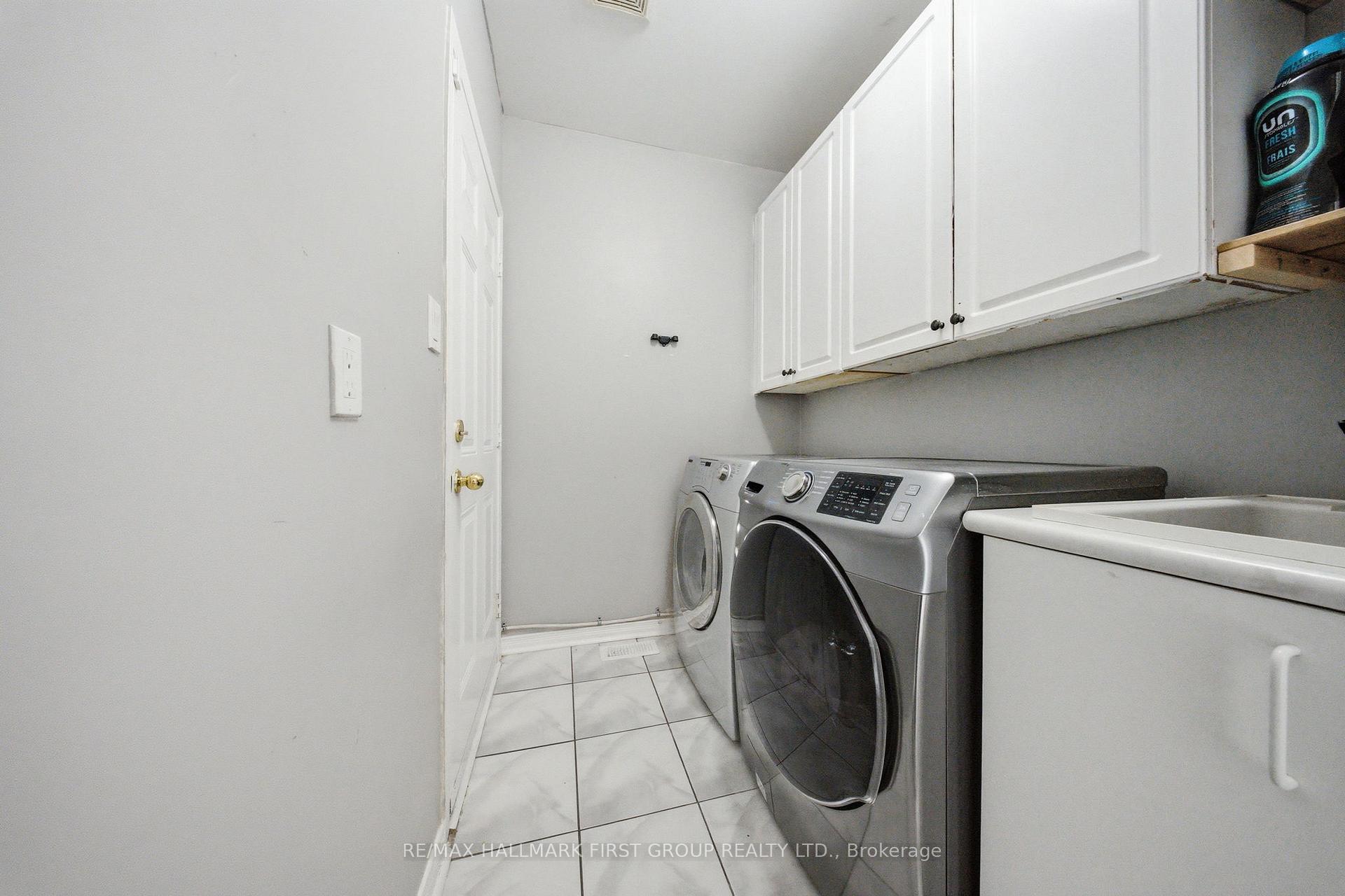 Photo 17 of 22 Cragg Crescent, Ajax, Northwest Ajax — HOMEH