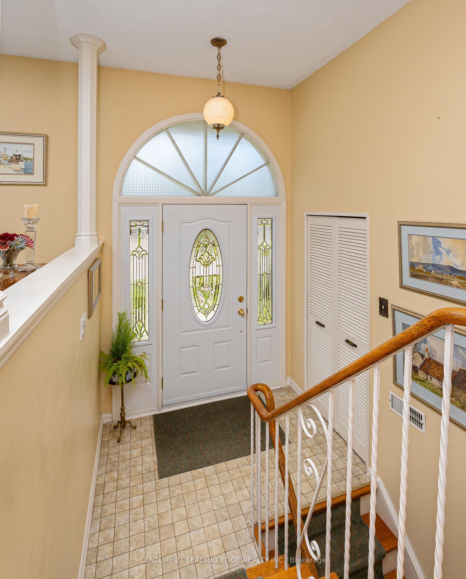 Photo 4 of 94 Southdale Drive, Markham, Bullock — HOMEH