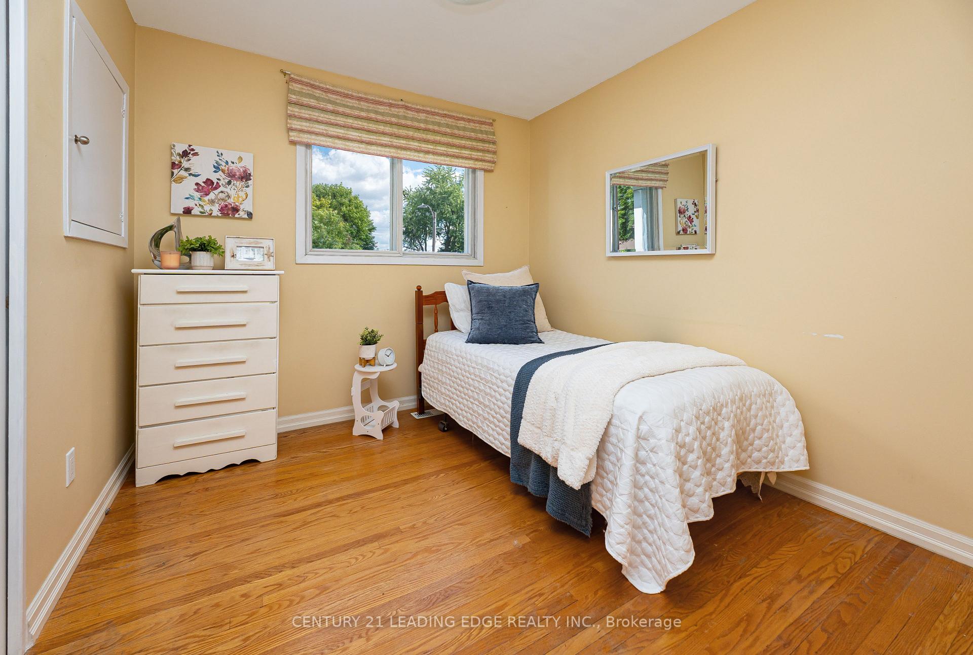 Photo 15 of 94 Southdale Drive, Markham, Bullock — HOMEH