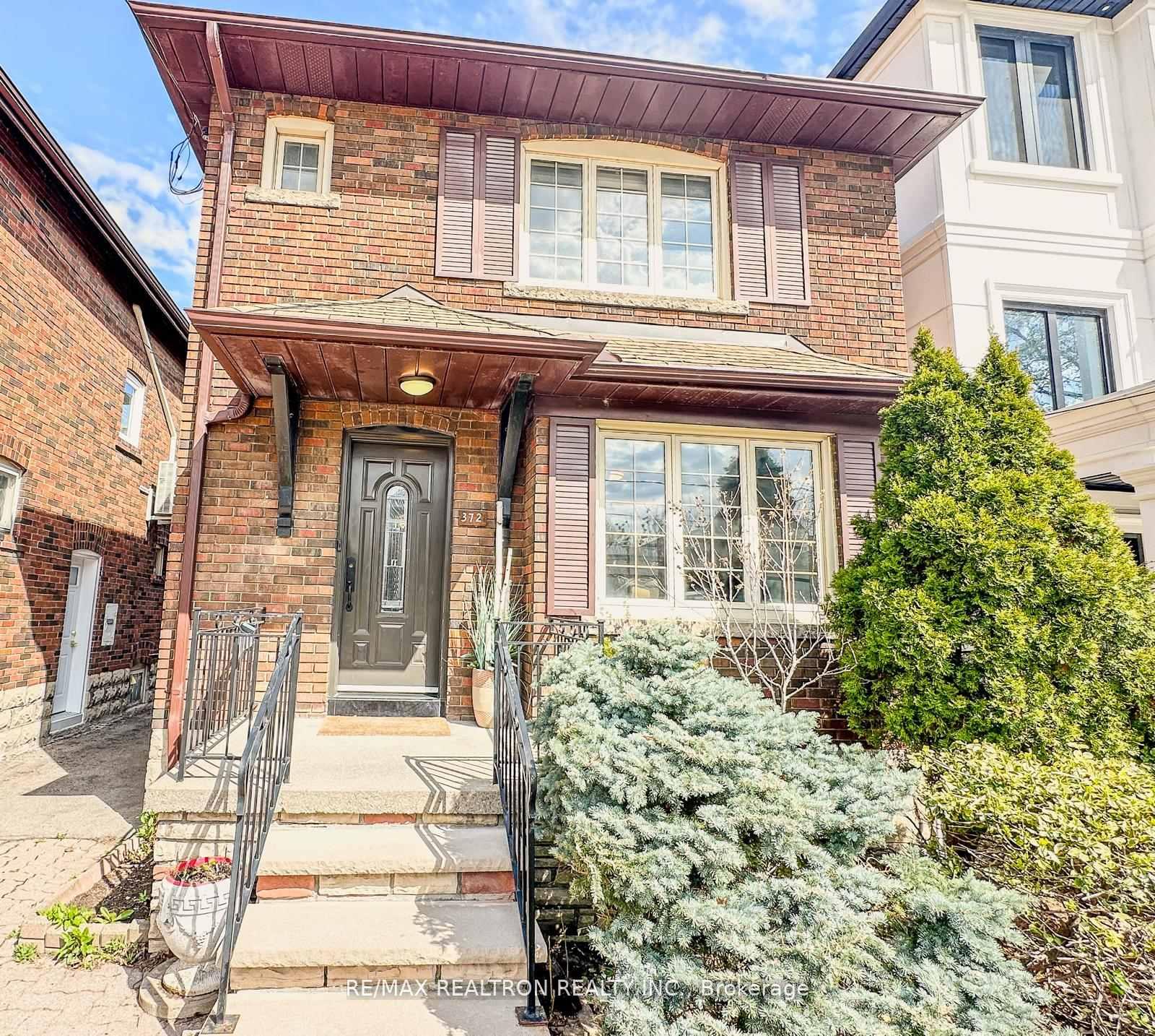 Photo 2 of 372 St Germain Avenue, Toronto, Lawrence Park North — HOMEH