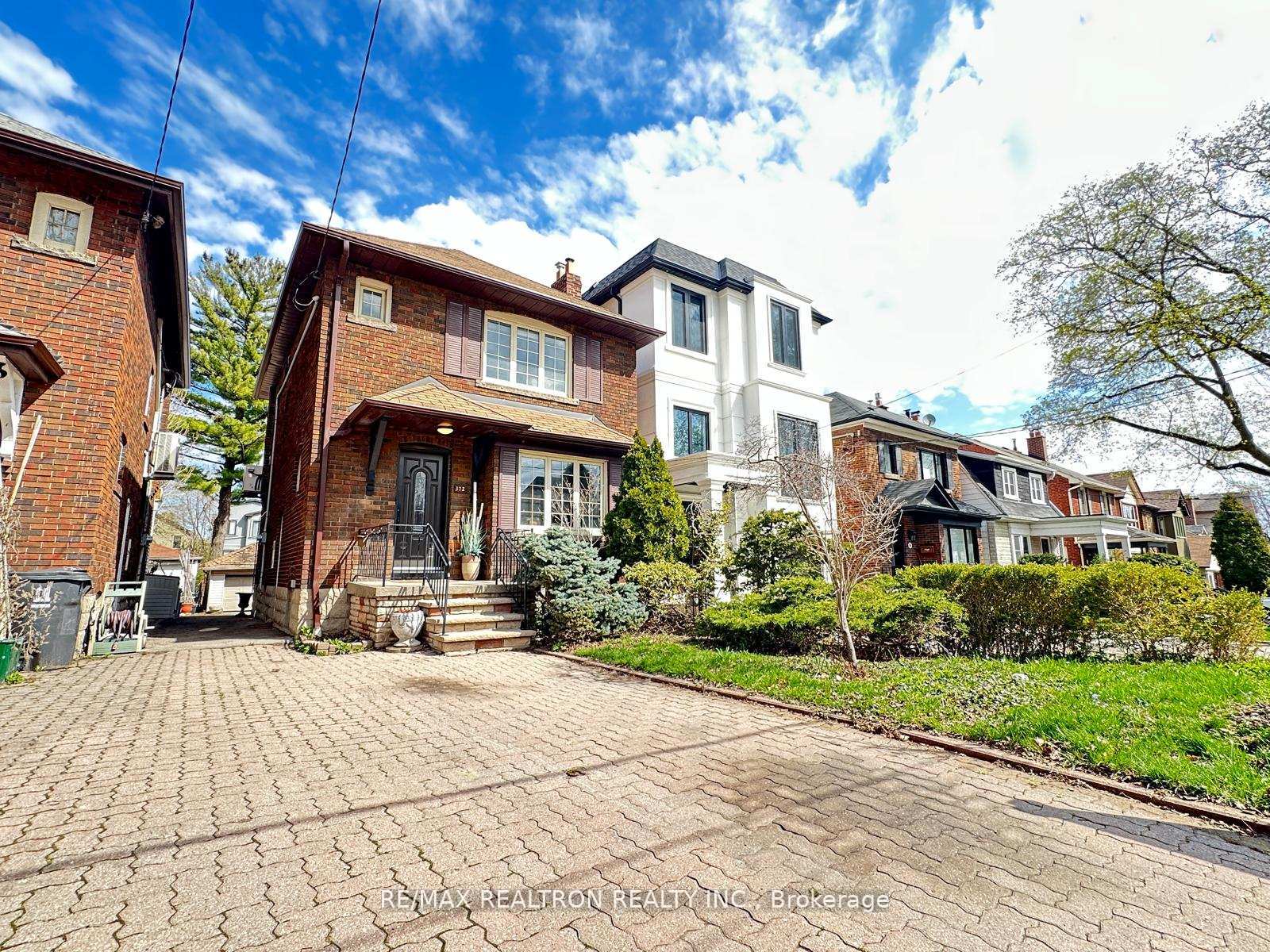 Photo 4 of 372 St Germain Avenue, Toronto, Lawrence Park North — HOMEH