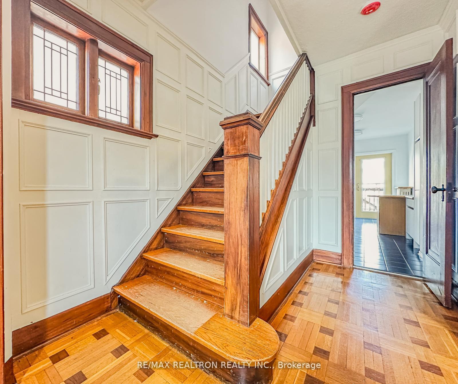 Photo 18 of 372 St Germain Avenue, Toronto, Lawrence Park North — HOMEH