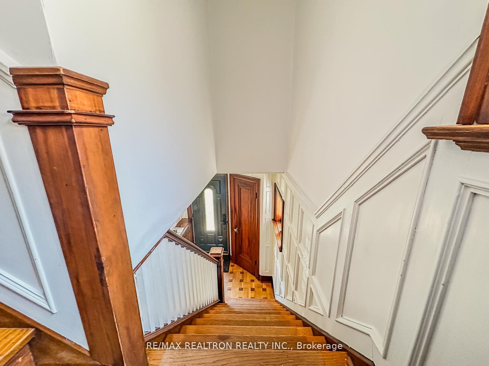 Photo 23 of 372 St Germain Avenue, Toronto, Lawrence Park North — HOMEH