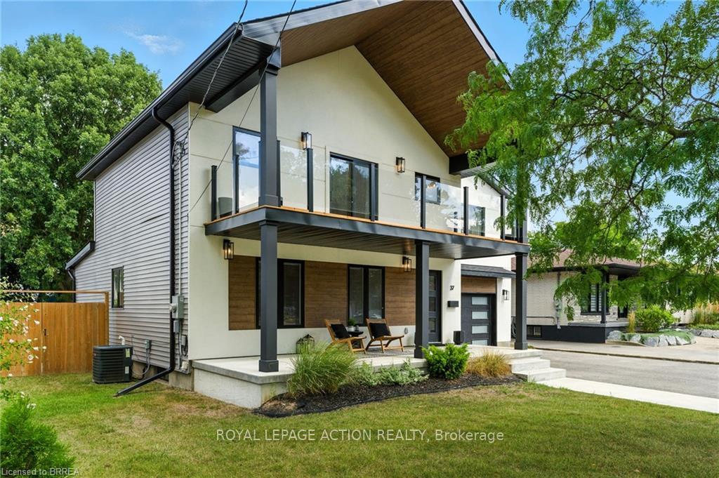 Photo 2 of 37 Barnes Avenue, Brantford, Henderson-Sky Acres — HOMEH