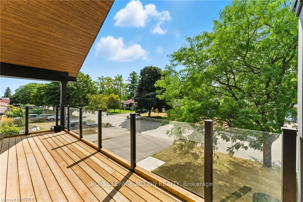 Photo 5 of 37 Barnes Avenue, Brantford, Henderson-Sky Acres — HOMEH