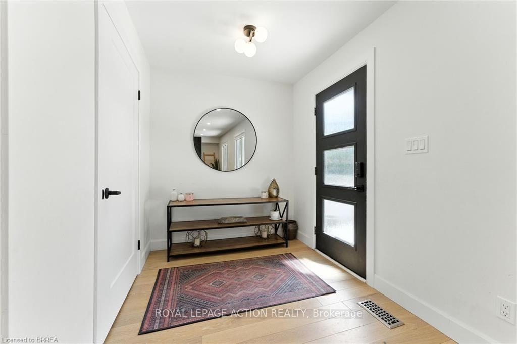 Photo 7 of 37 Barnes Avenue, Brantford, Henderson-Sky Acres — HOMEH