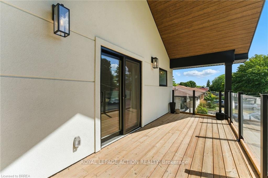 Photo 22 of 37 Barnes Avenue, Brantford, Henderson-Sky Acres — HOMEH