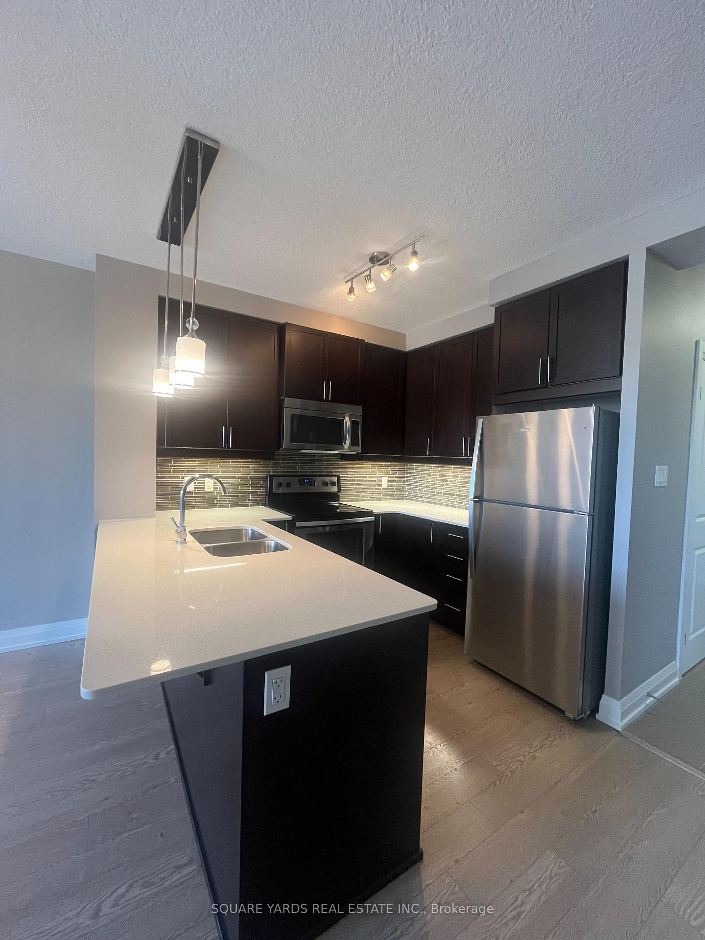Photo 3 of Unit 1205, 15 Maple Avenue, Barrie, City Centre — HOMEH