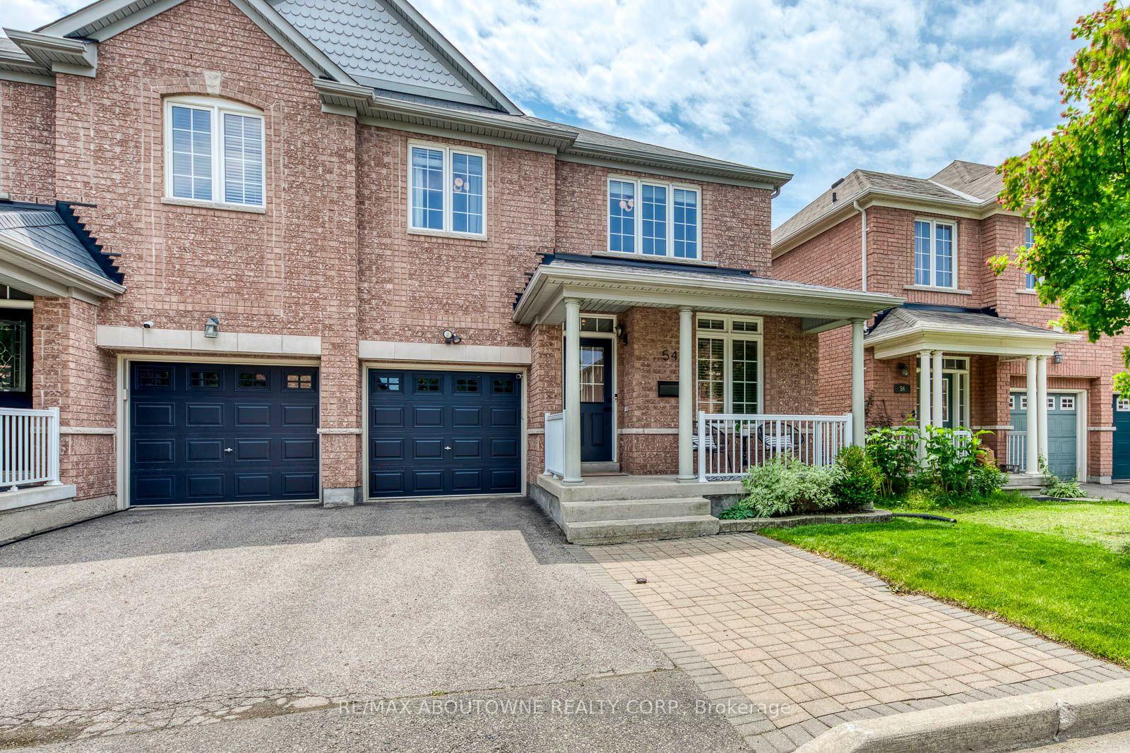 Photo 2 of 54 Dairy Drive, Scarborough, Clairlea-Birchmount — HOMEH