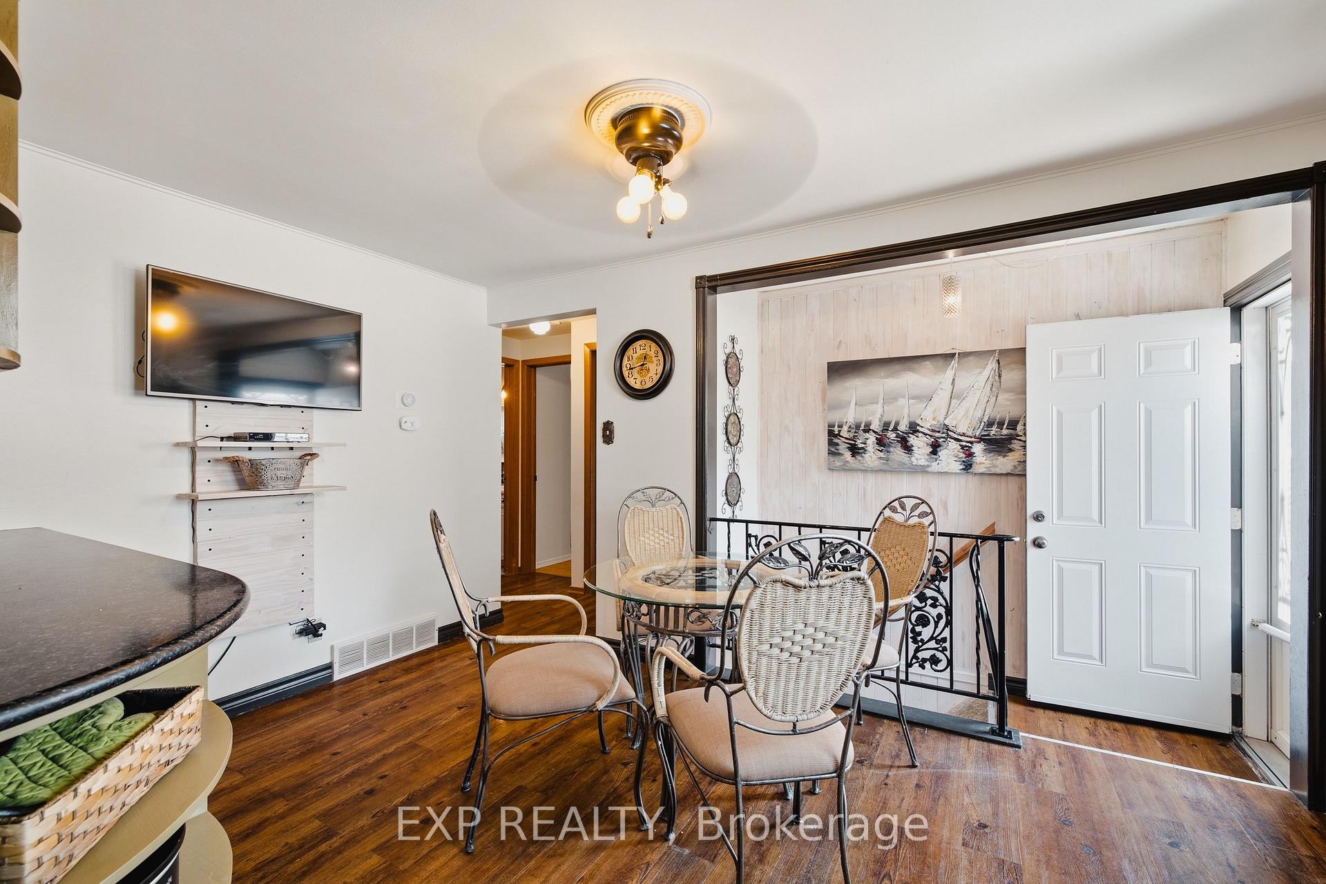 Photo 6 of 89 Geneva Crescent, Kitchener, Alpine — HOMEH