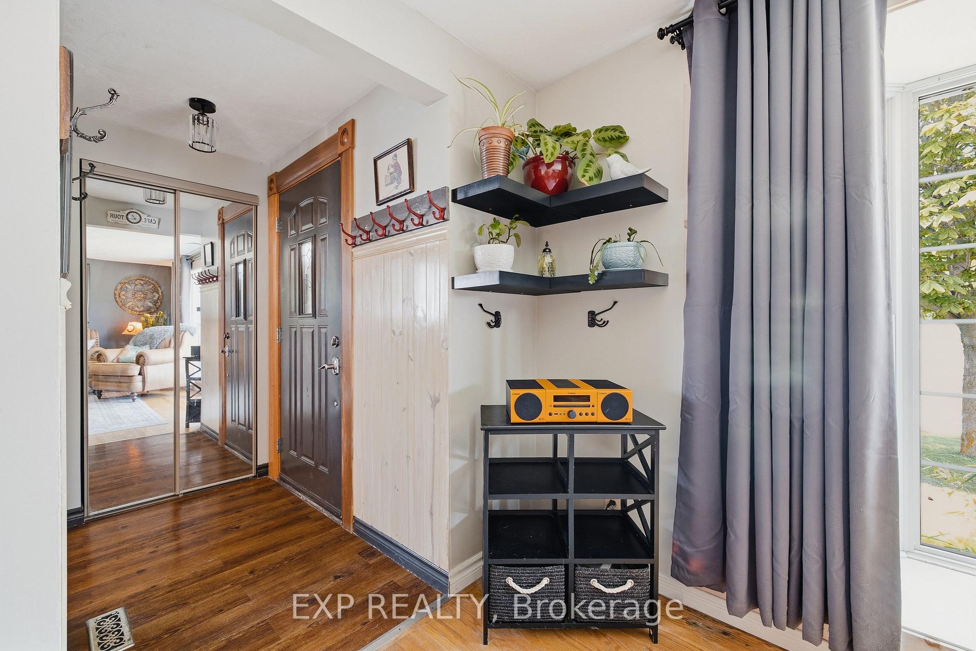 Photo 7 of 89 Geneva Crescent, Kitchener, Alpine — HOMEH
