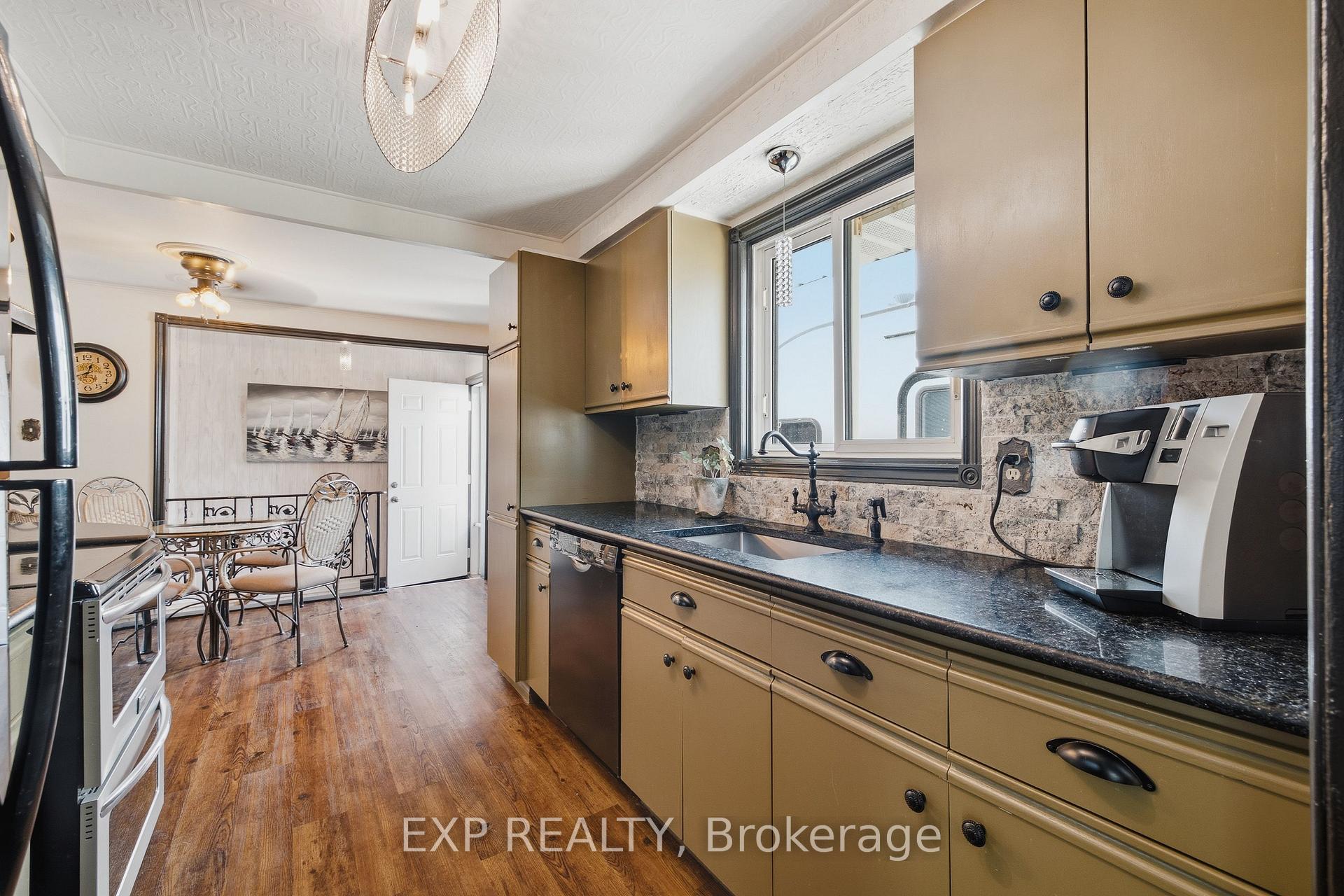 Photo 9 of 89 Geneva Crescent, Kitchener, Alpine — HOMEH
