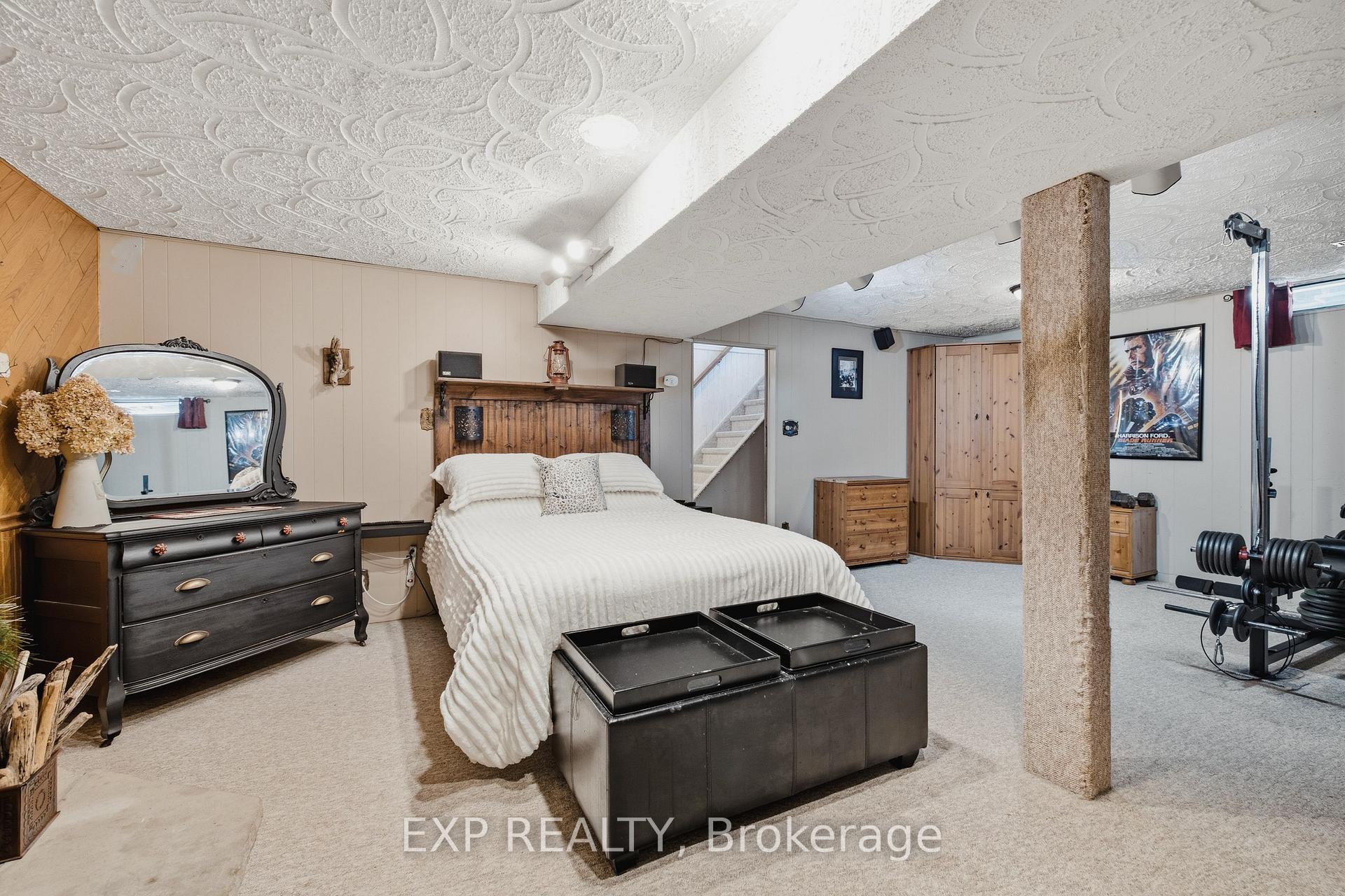 Photo 15 of 89 Geneva Crescent, Kitchener, Alpine — HOMEH