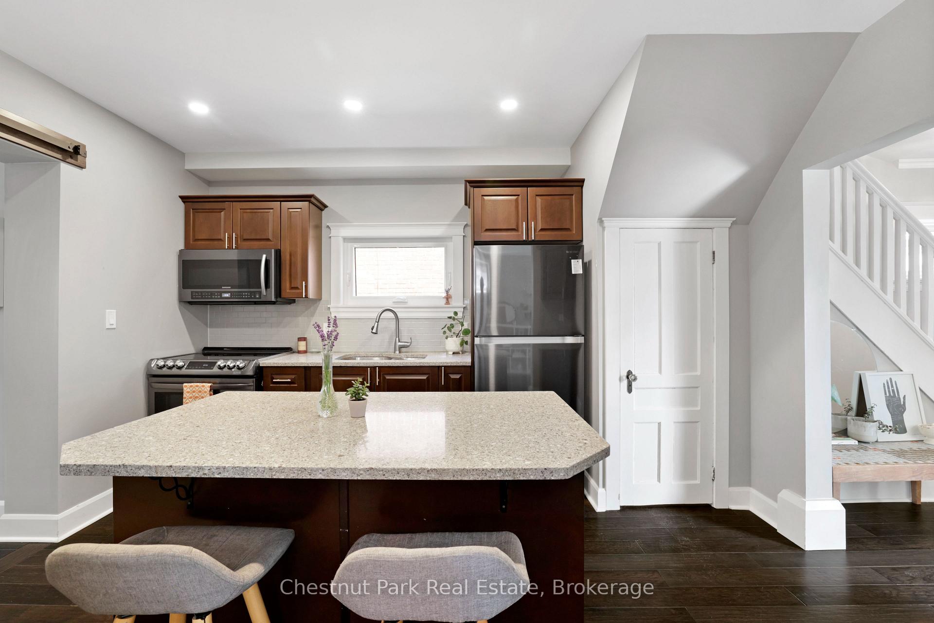Photo 15 of 1208 3rd Avenue A, Owen Sound — HOMEH