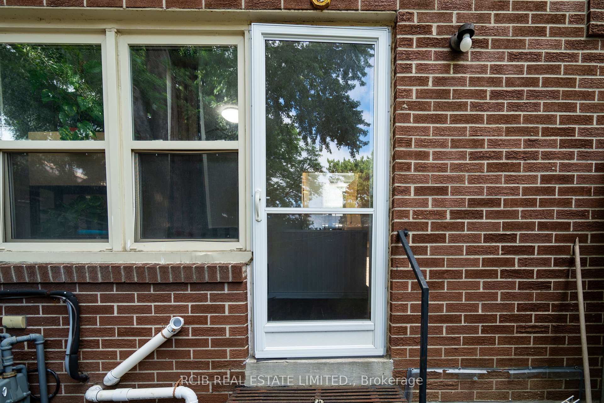 Photo 14 of 38 Eden Park, Brampton, Southgate — HOMEH