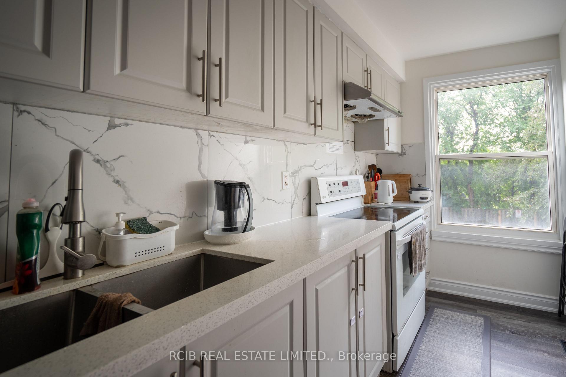 Photo 22 of 38 Eden Park, Brampton, Southgate — HOMEH