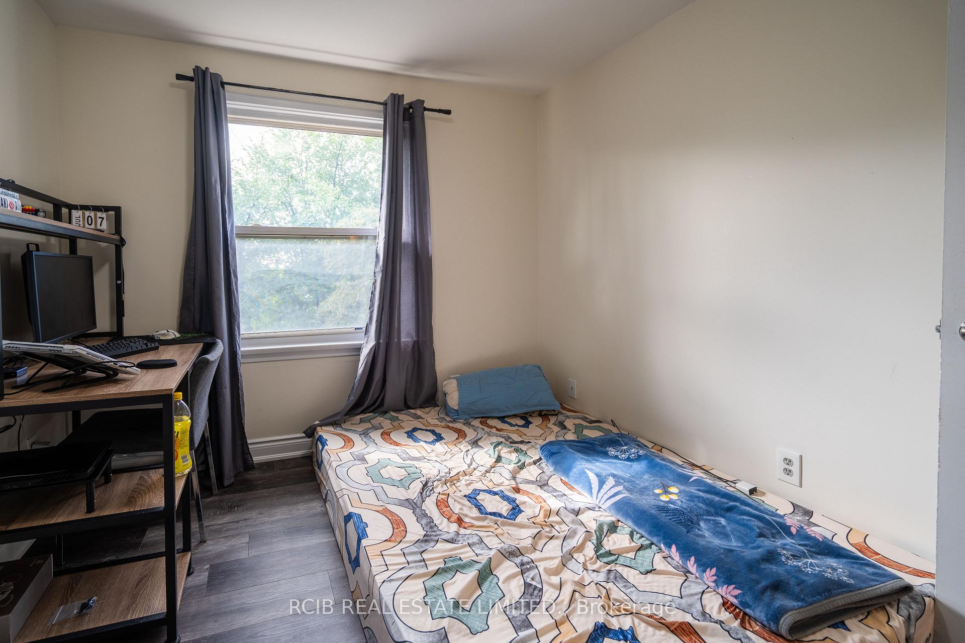 Photo 33 of 38 Eden Park, Brampton, Southgate — HOMEH