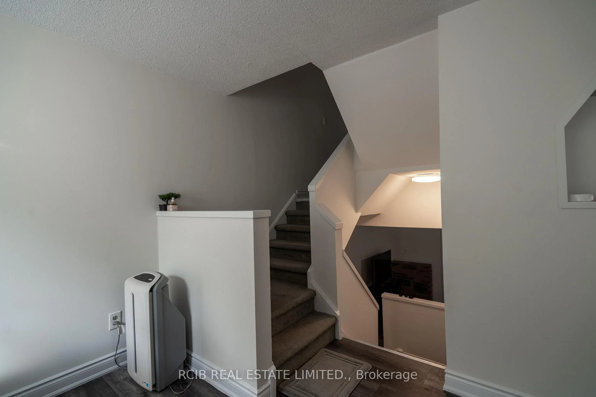 Photo 18 of 38 Eden Park, Brampton, Southgate — HOMEH