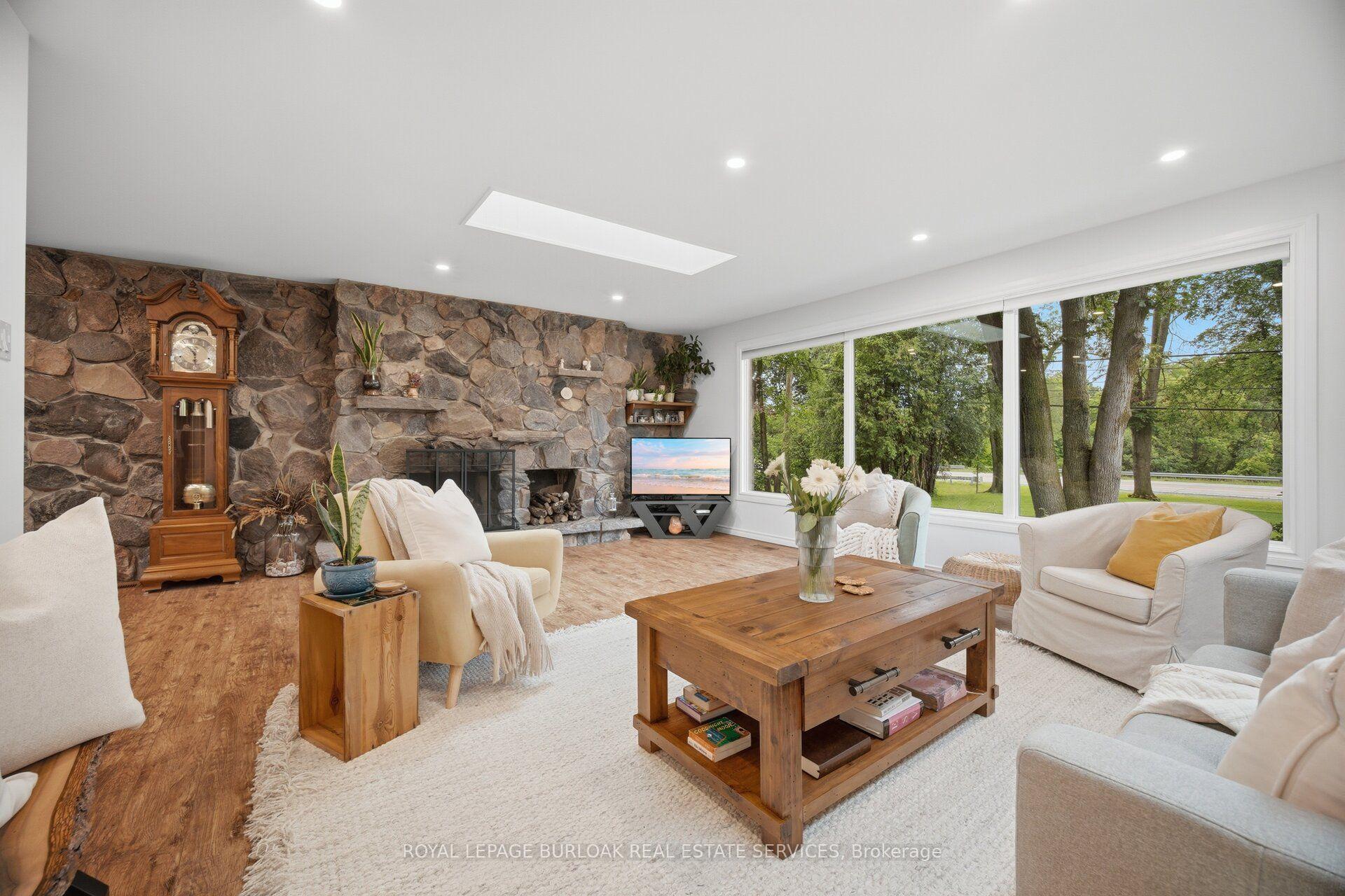 Photo 8 of 915 Governors Road, Hamilton, Rural Dundas — HOMEH