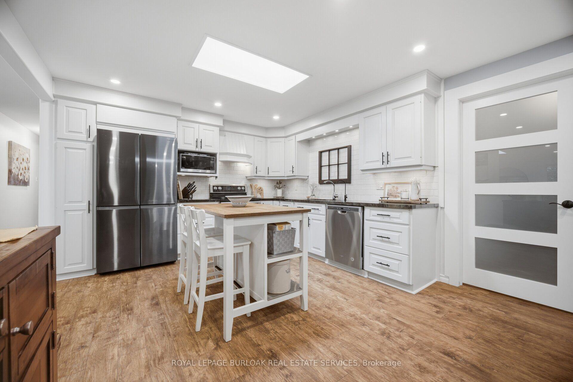 Photo 12 of 915 Governors Road, Hamilton, Rural Dundas — HOMEH