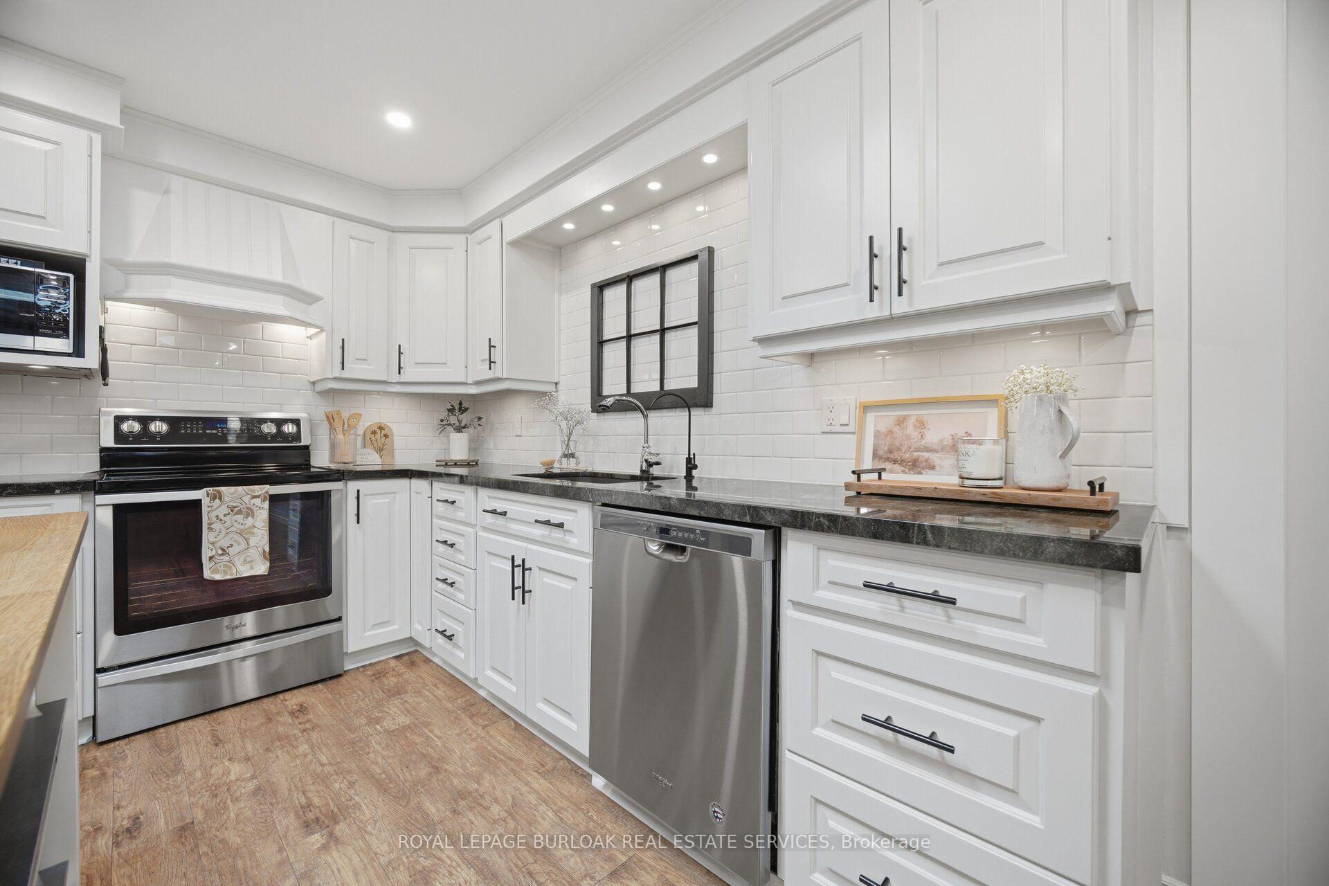 Photo 13 of 915 Governors Road, Hamilton, Rural Dundas — HOMEH