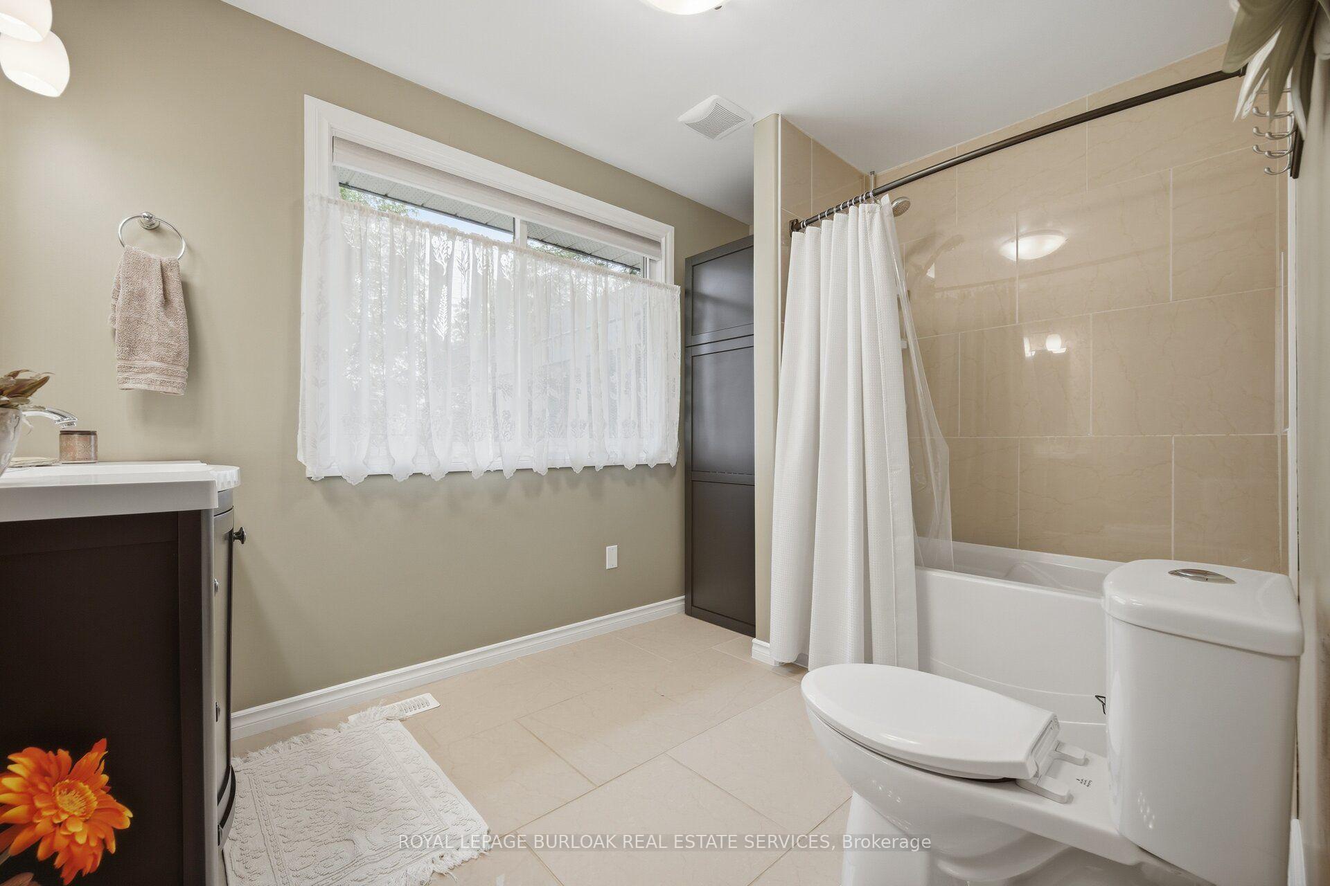 Photo 21 of 915 Governors Road, Hamilton, Rural Dundas — HOMEH