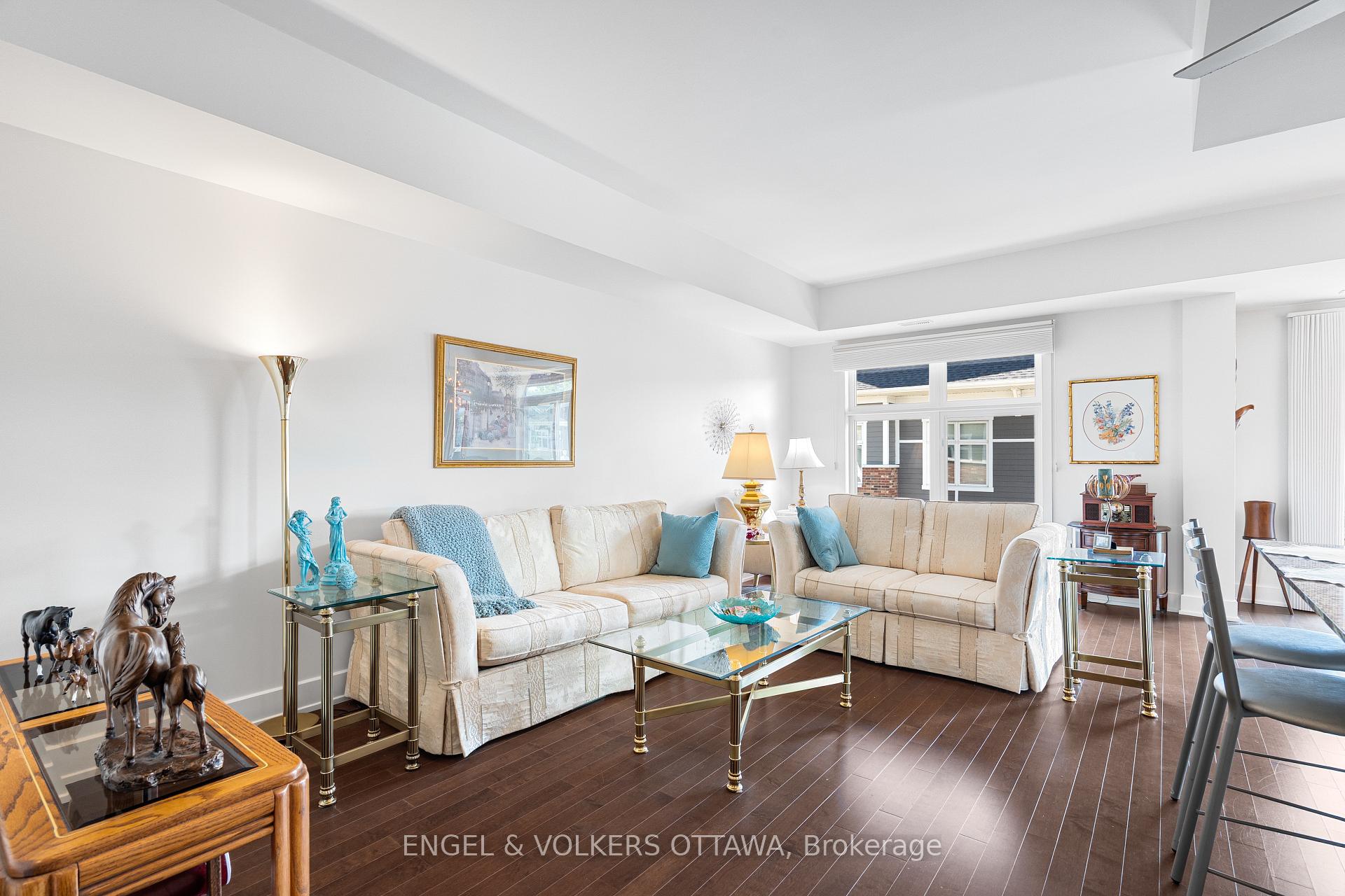 Photo 3 of Unit 304, 355 Elizabeth Cosgrove Private, Ottawa, Mer Bleue/Bradley Estates/Anderson Park — HOMEH
