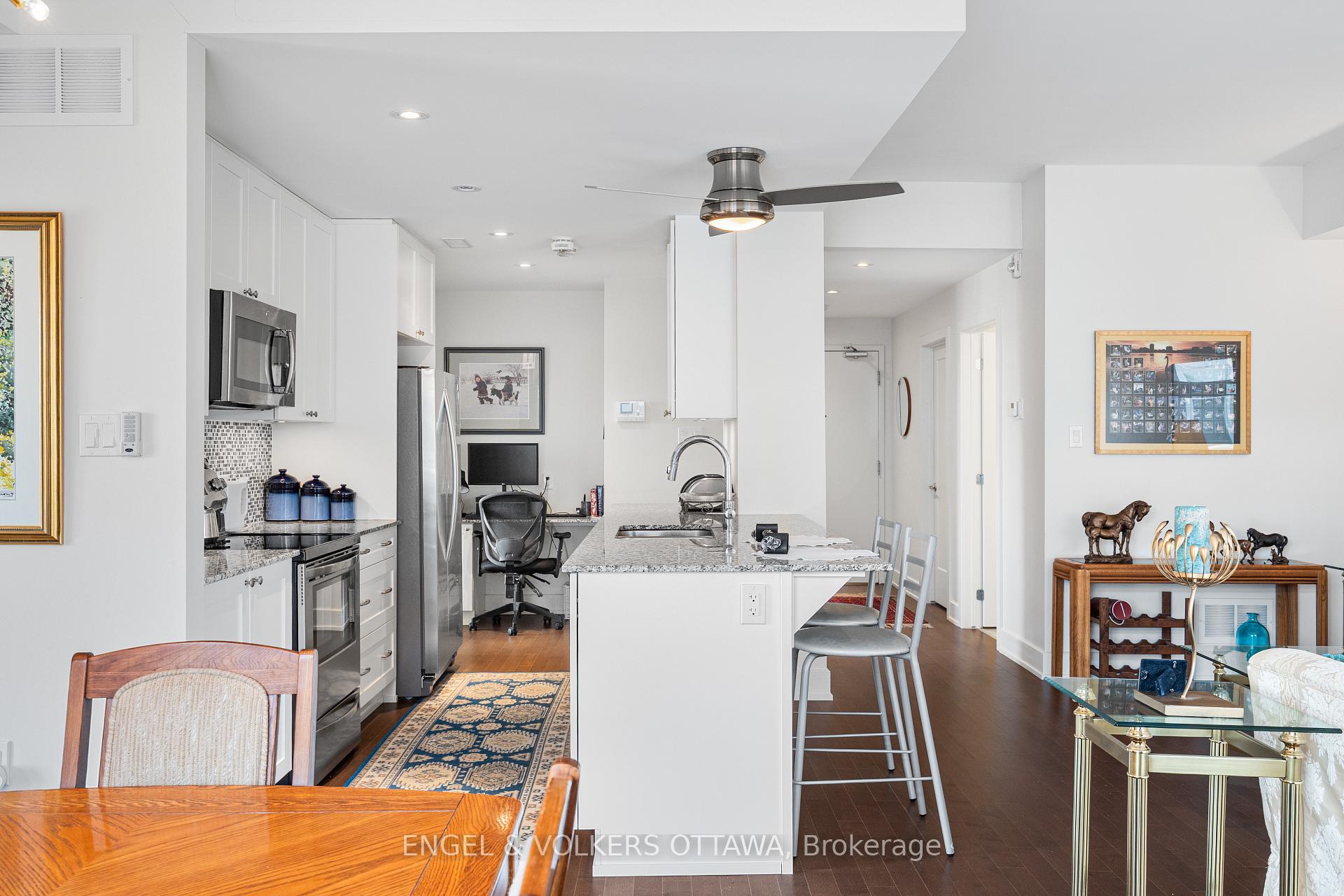 Photo 5 of Unit 304, 355 Elizabeth Cosgrove Private, Ottawa, Mer Bleue/Bradley Estates/Anderson Park — HOMEH