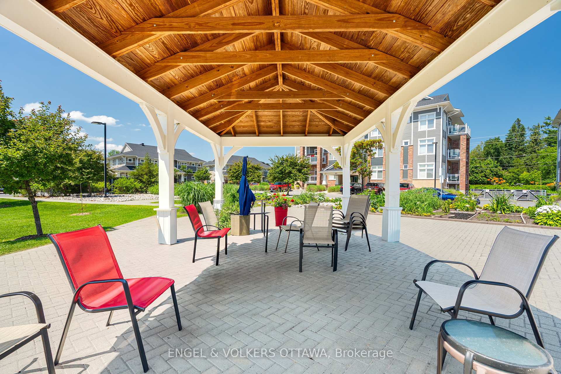Photo 23 of Unit 304, 355 Elizabeth Cosgrove Private, Ottawa, Mer Bleue/Bradley Estates/Anderson Park — HOMEH