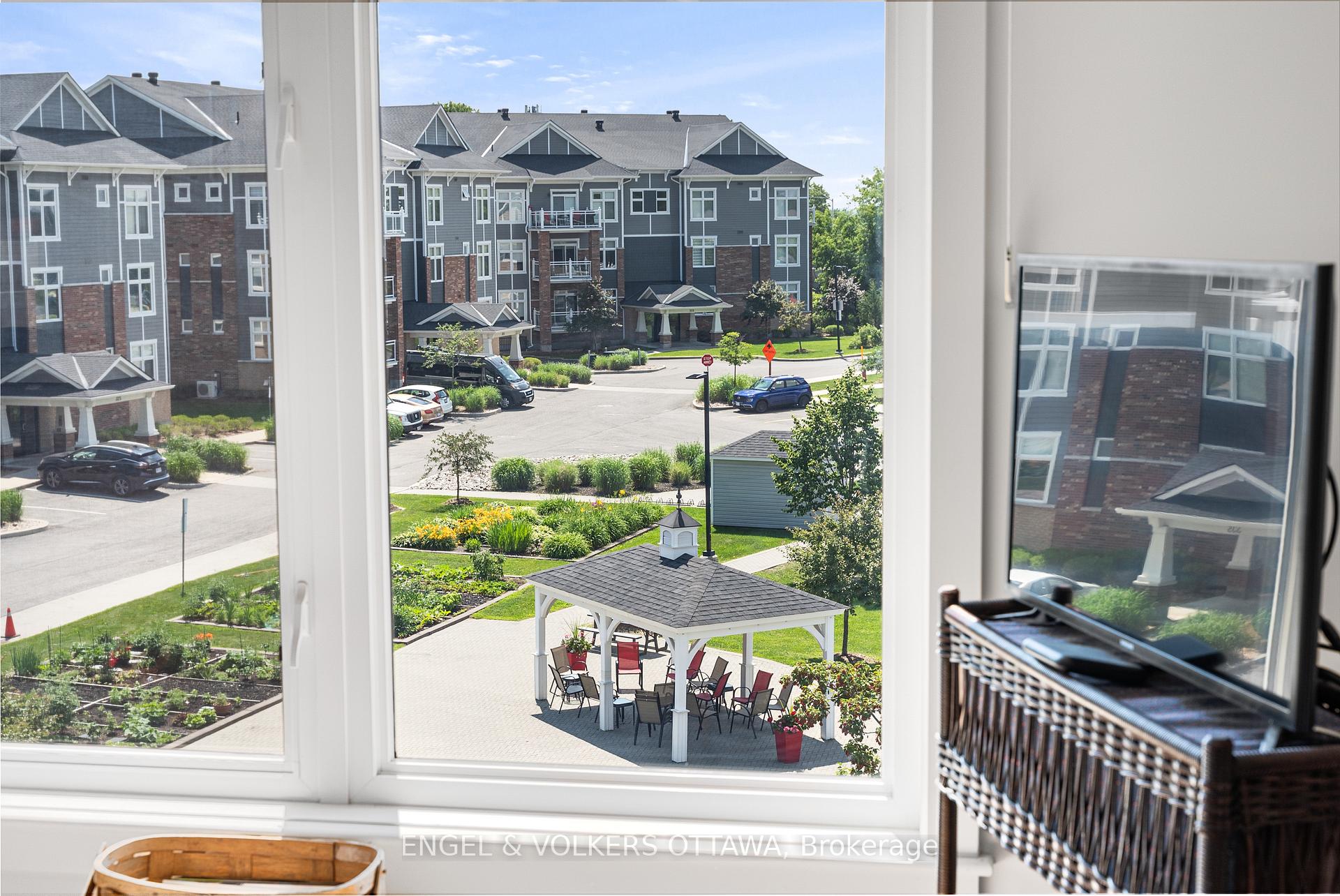 Photo 25 of Unit 304, 355 Elizabeth Cosgrove Private, Ottawa, Mer Bleue/Bradley Estates/Anderson Park — HOMEH