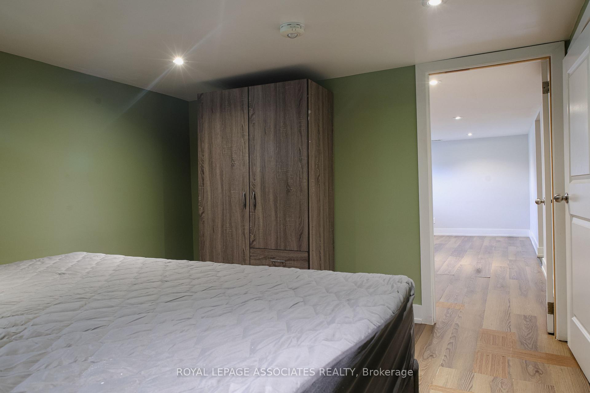 Photo 8 of 330 Athol Street E, Oshawa, Central — HOMEH