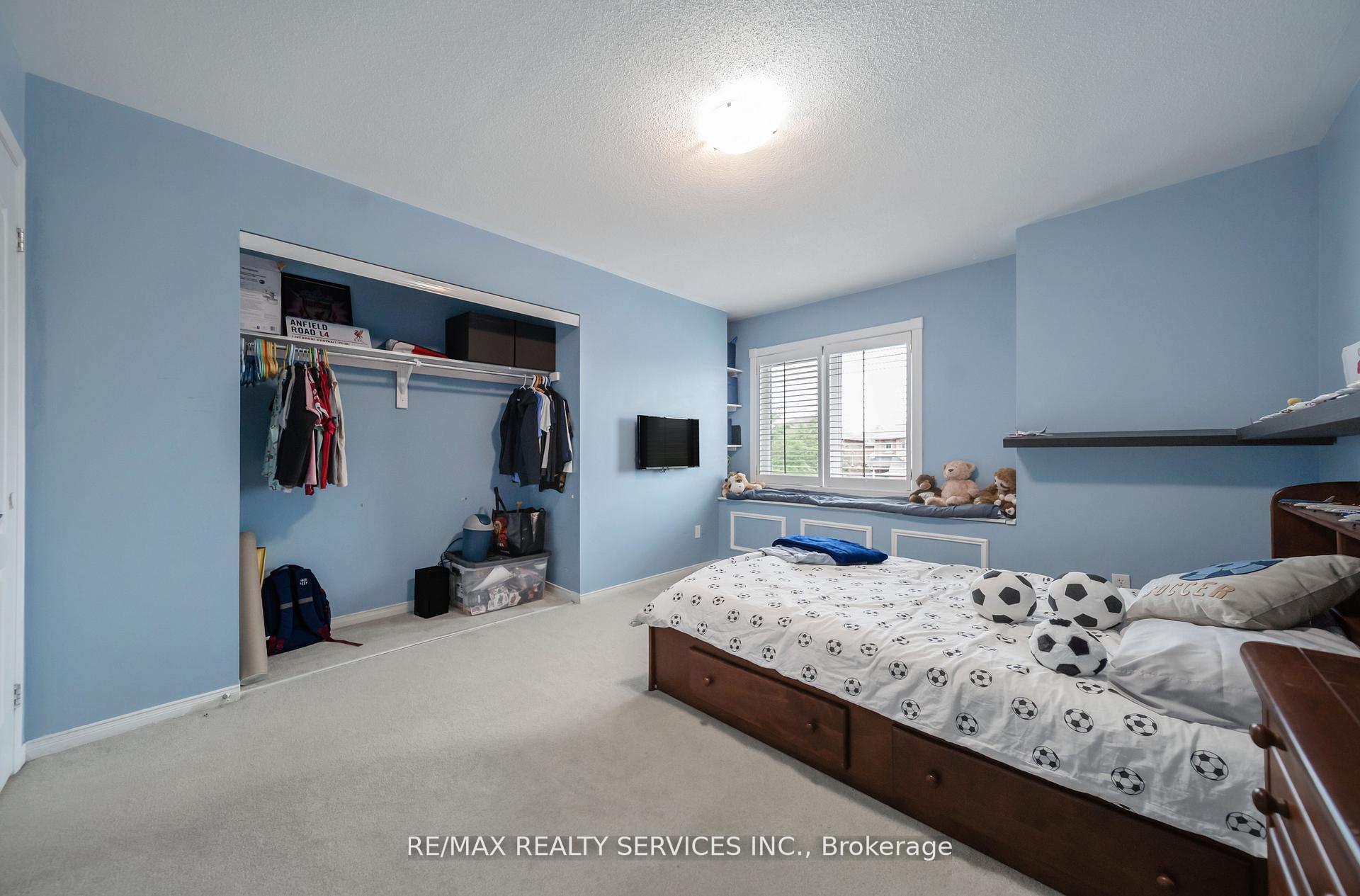 Photo 26 of 17 National Crescent, Brampton, Snelgrove — HOMEH