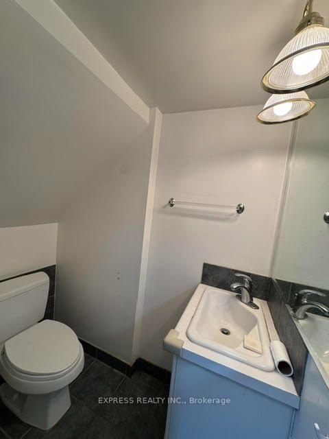 Photo 4 of Unit Main, 167 Highbourne Road, Toronto, Yonge-Eglinton — HOMEH