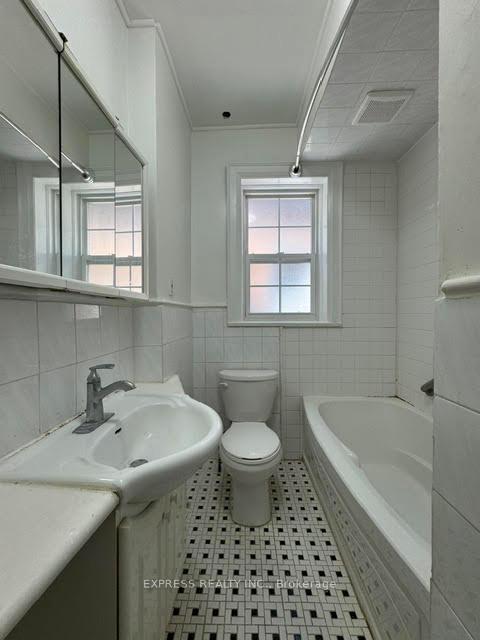 Photo 15 of Unit Main, 167 Highbourne Road, Toronto, Yonge-Eglinton — HOMEH