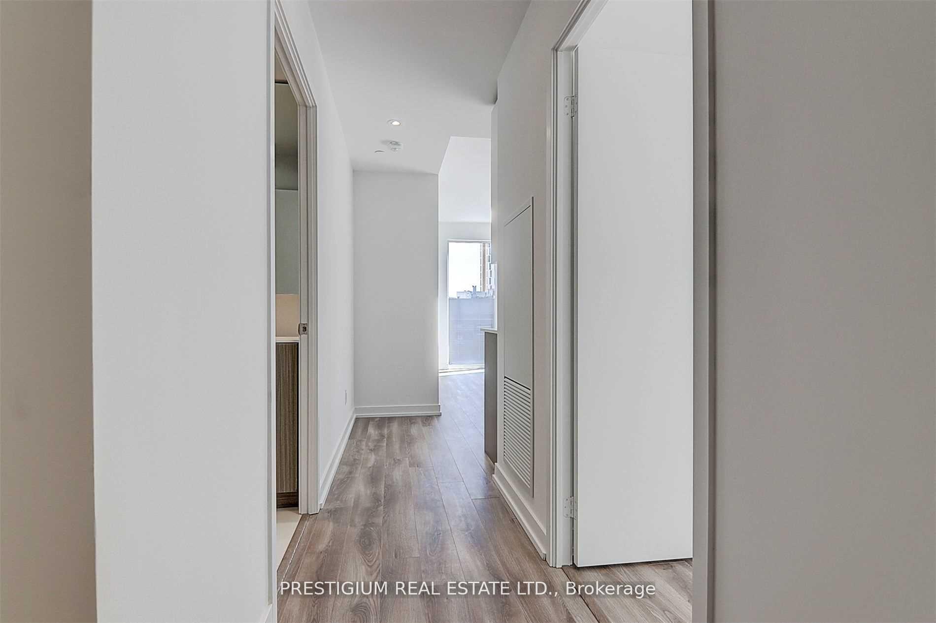 Photo 4 of Unit 804, 20 Edward Street, Toronto, Bay Street Corridor — HOMEH