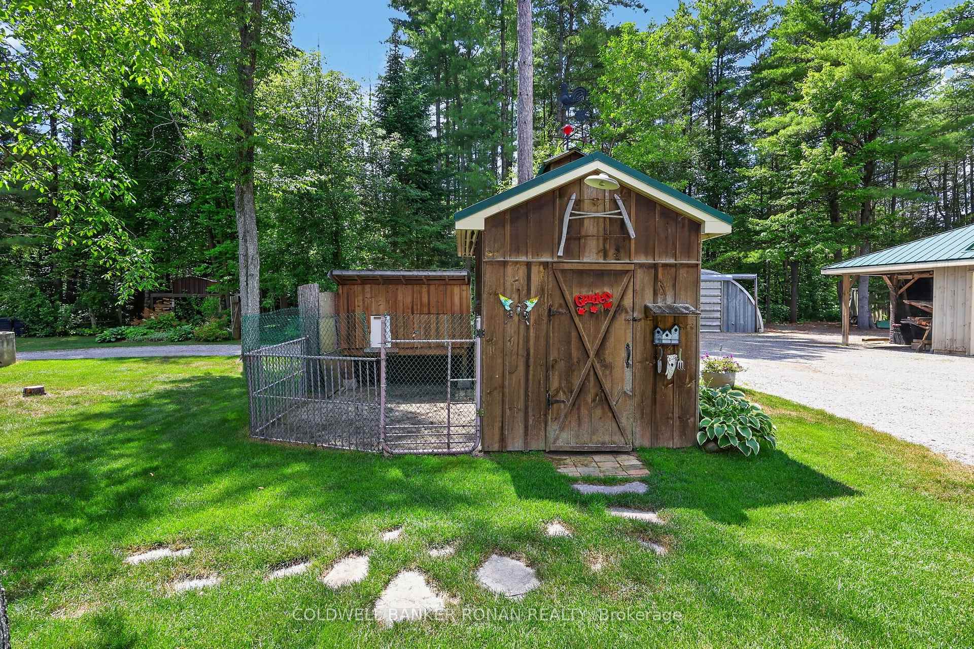 Photo 12 of 7616 5th Line, Essa, Angus — HOMEH