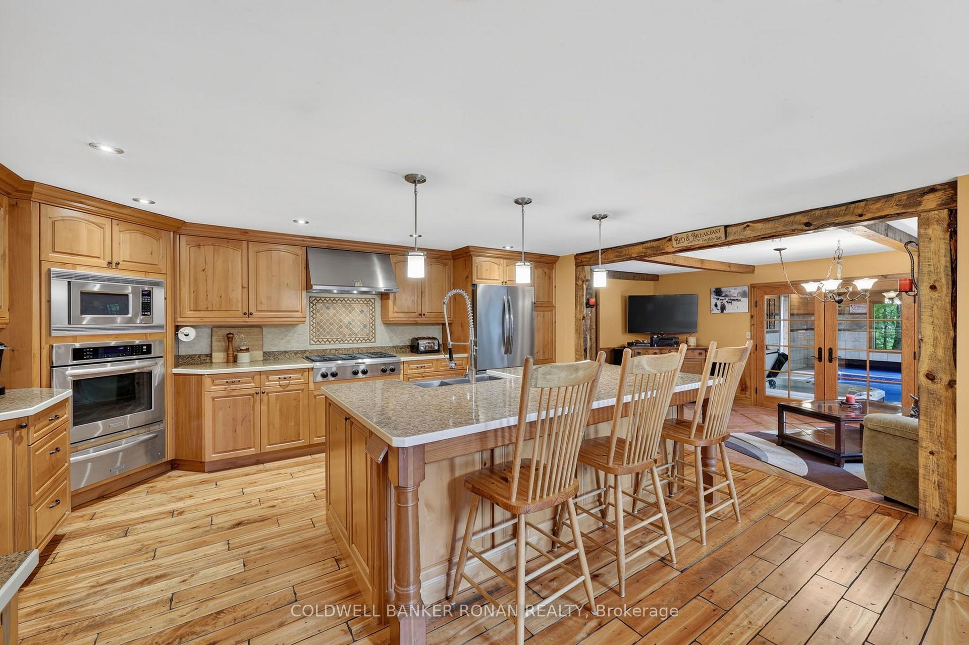 Photo 16 of 7616 5th Line, Essa, Angus — HOMEH