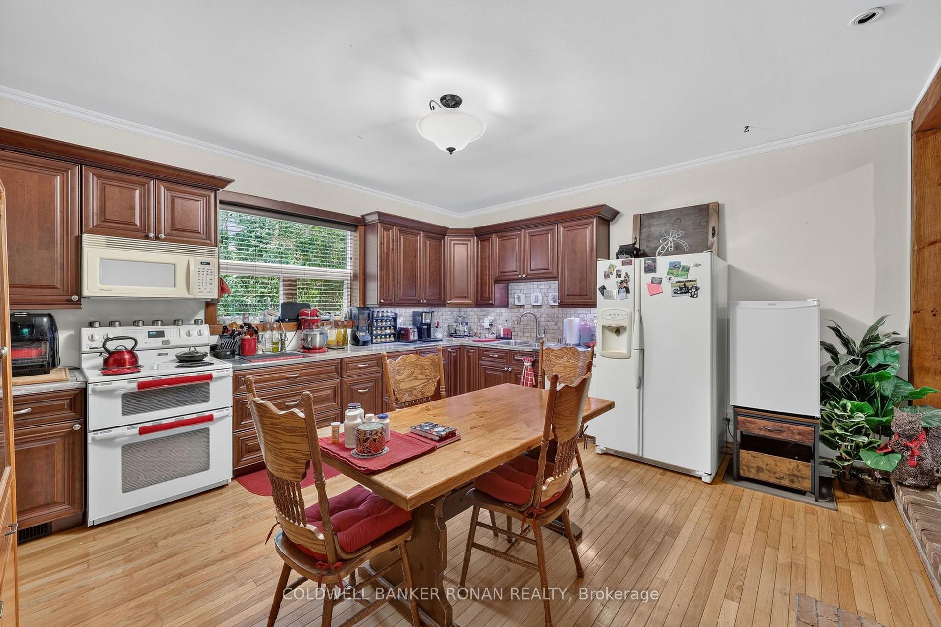 Photo 41 of 7616 5th Line, Essa, Angus — HOMEH