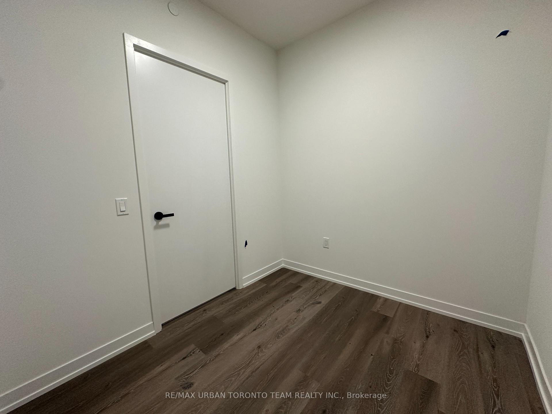 Photo 13 of Unit 5601, 225 Commerce Street, Vaughan, Vaughan Corporate Centre — HOMEH
