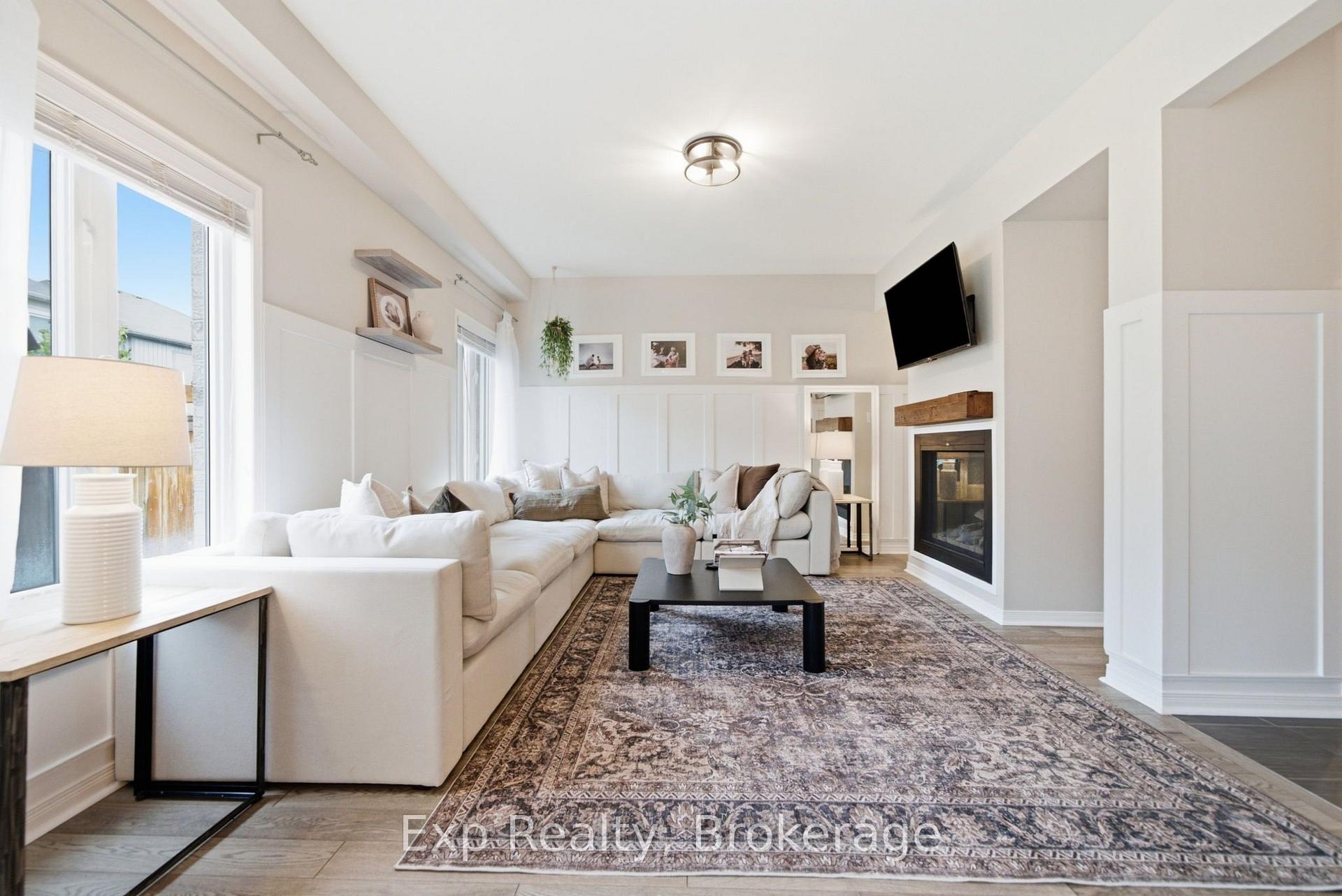 Photo 6 of 26 William Fair Drive, Clarington, Bowmanville — HOMEH