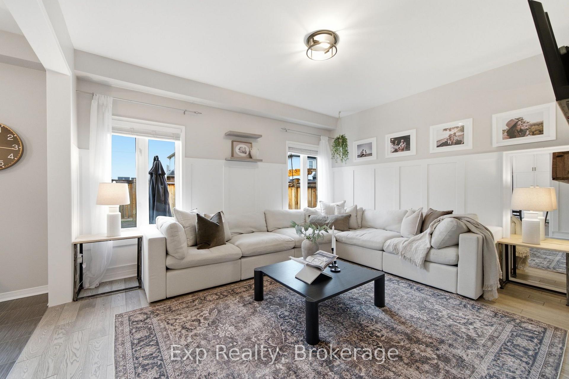 Photo 7 of 26 William Fair Drive, Clarington, Bowmanville — HOMEH