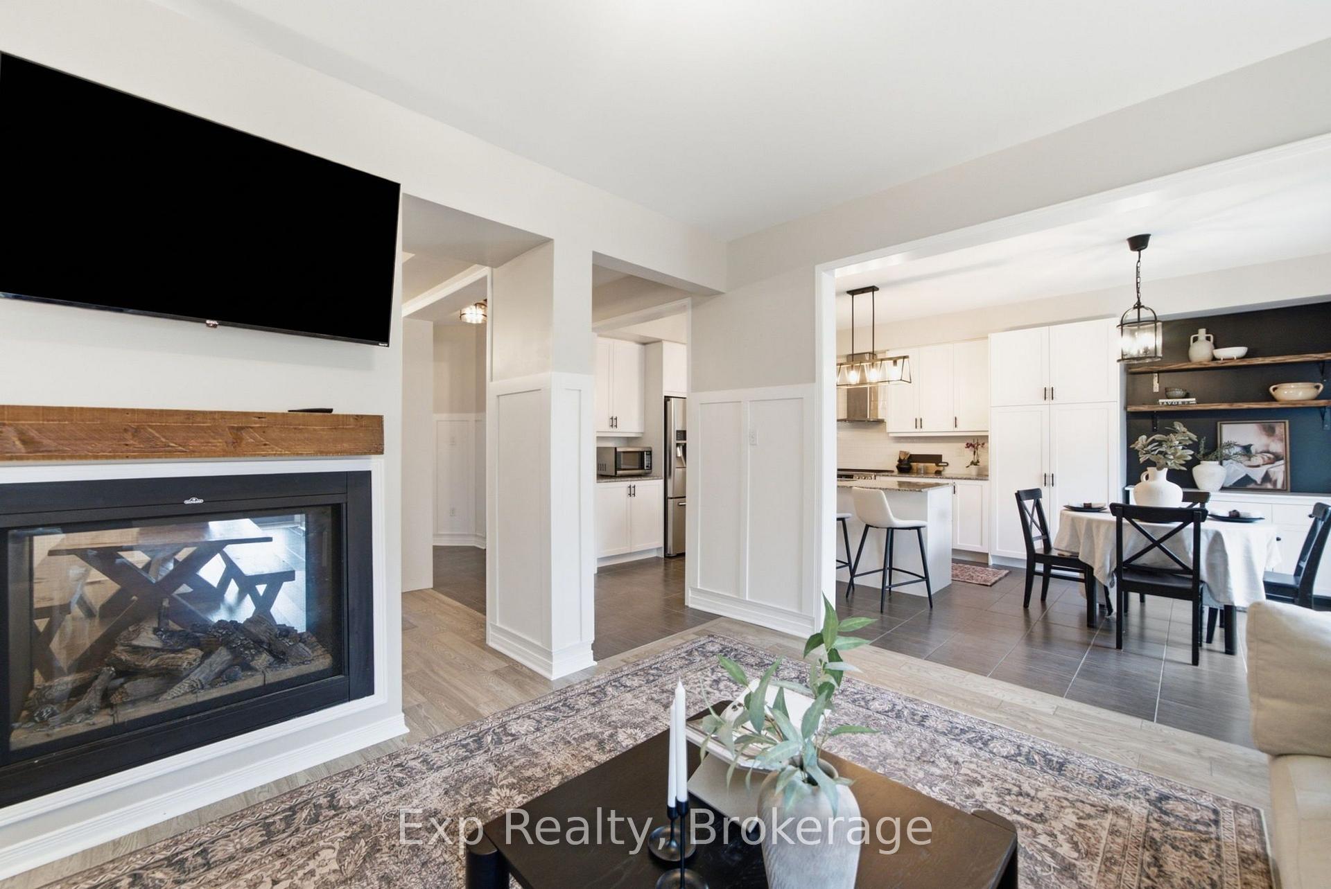 Photo 8 of 26 William Fair Drive, Clarington, Bowmanville — HOMEH