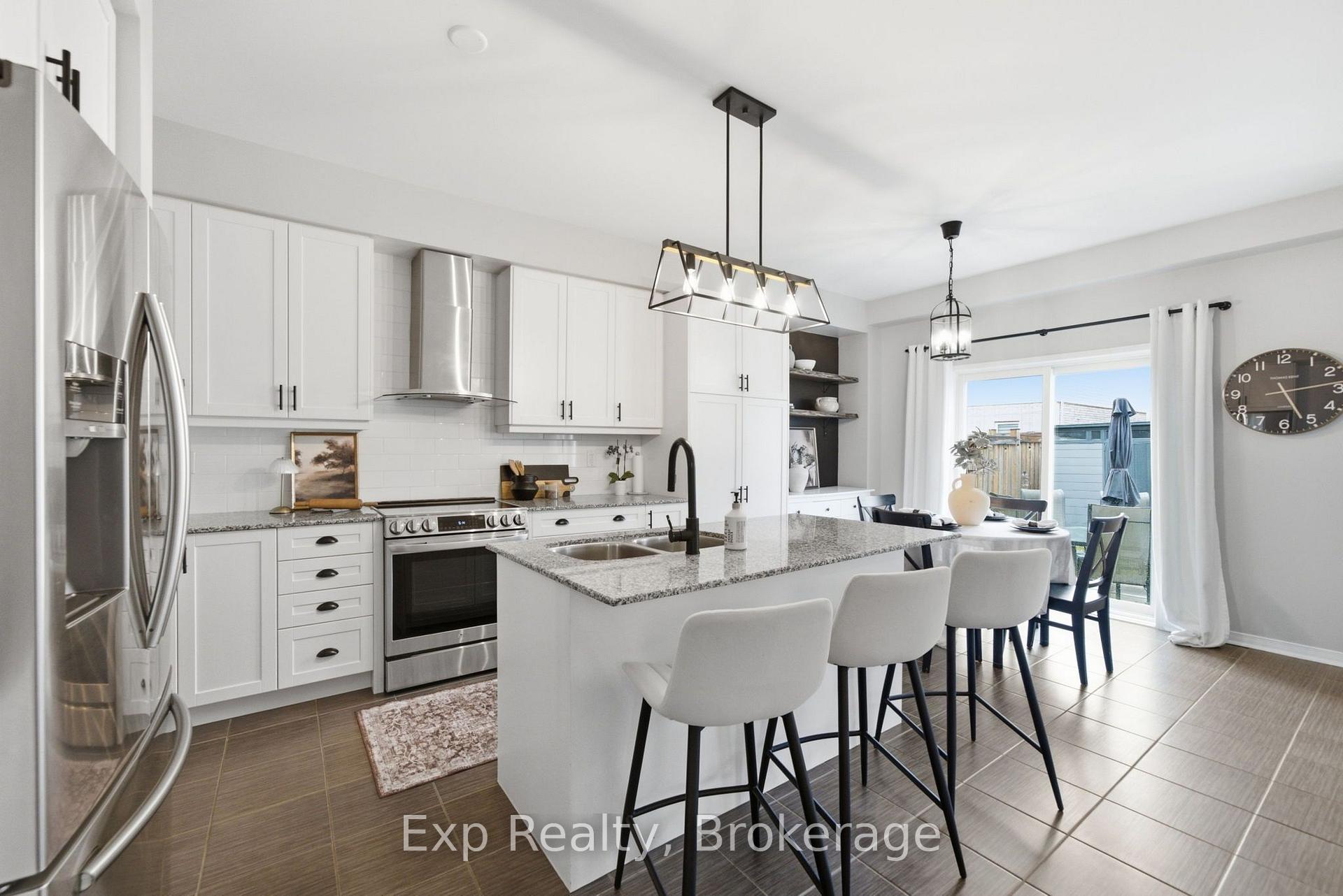 Photo 15 of 26 William Fair Drive, Clarington, Bowmanville — HOMEH