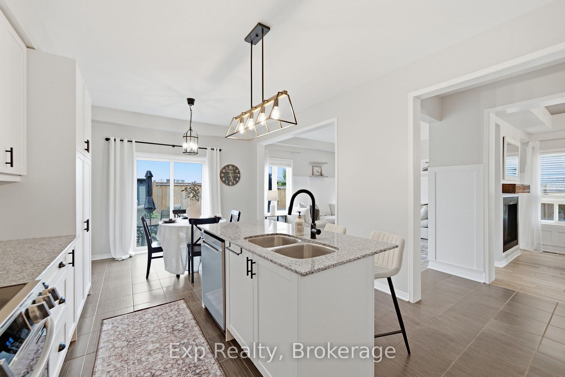 Photo 16 of 26 William Fair Drive, Clarington, Bowmanville — HOMEH