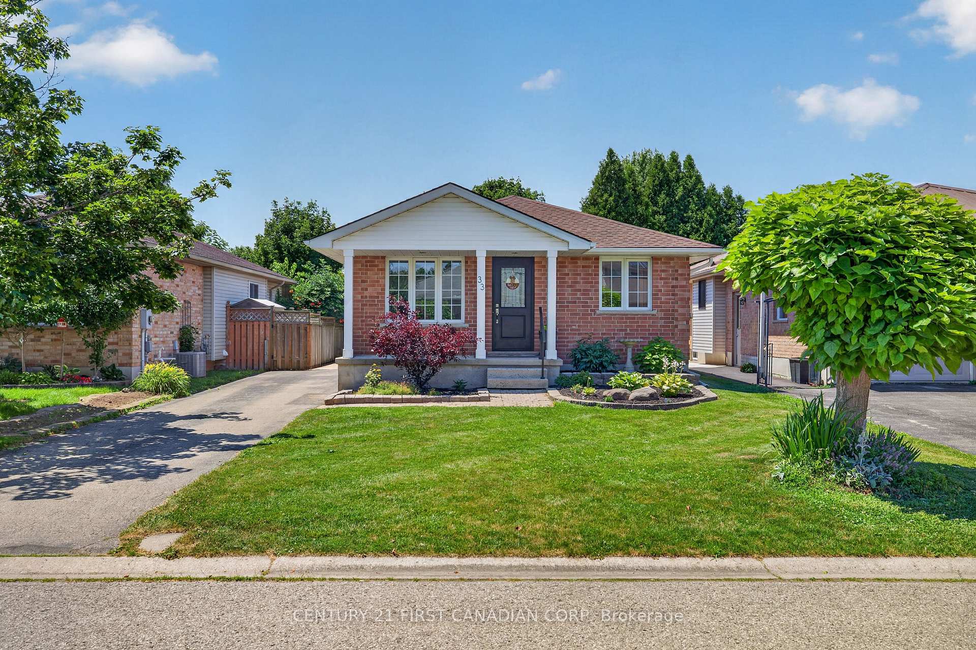 Photo 46 of 33 Oldewood Crescent, St. Thomas — HOMEH